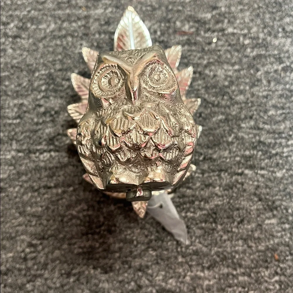 Anthropologie Wise Owl Curtain Tie Back New 1 Piece needs 2 screws  Silver Owl